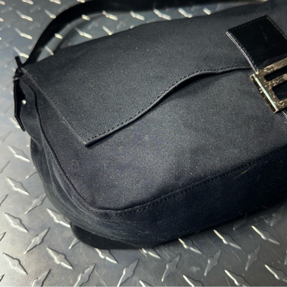 Fendi Vintage Nylon XXL Maxi Baguette Bag in Black - Picture 4 of 10